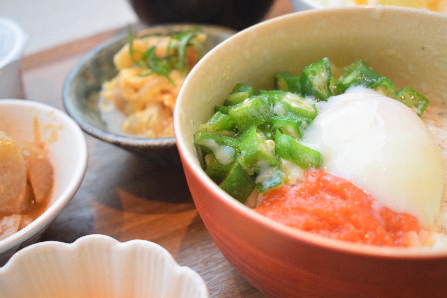 朝食リニューアルのお知らせ　元気の出るどんぶり朝食